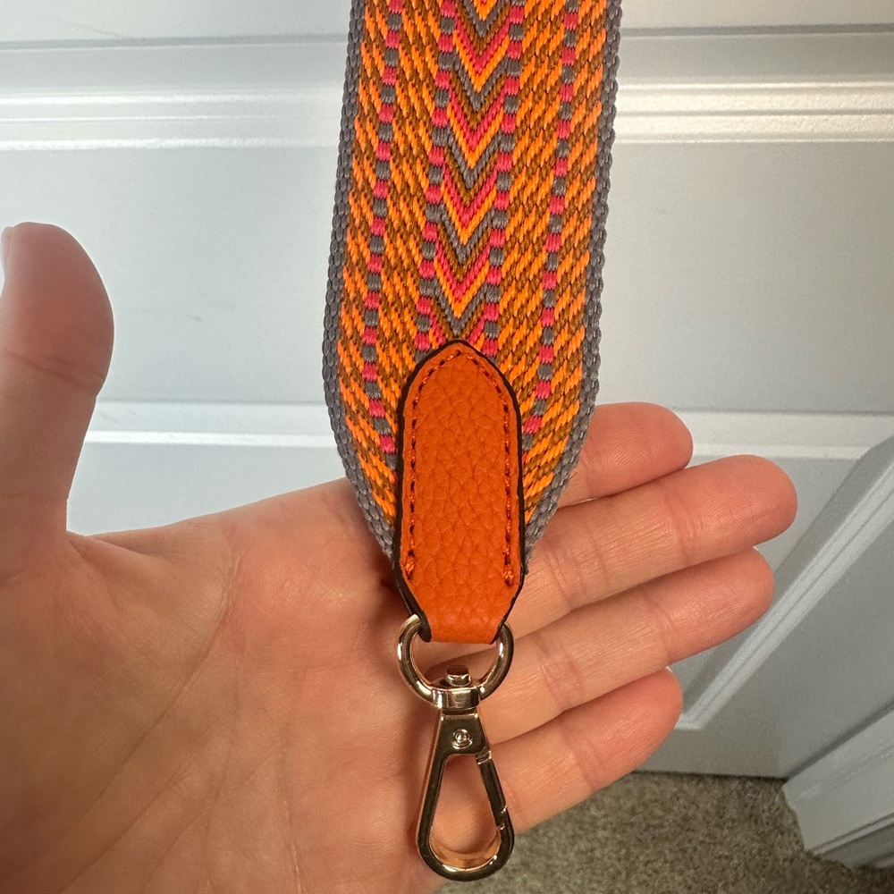 Adjustable Woven Bag Strap – Orange/Pink Chevron – Leather Ends & Gold Hardware - Picture 3 of 8